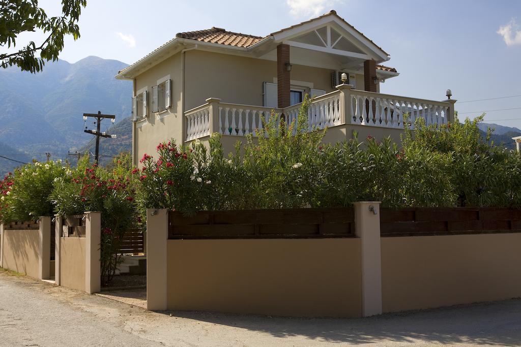 Le Torri Villas By Nidri Holiday Villas Exterior foto